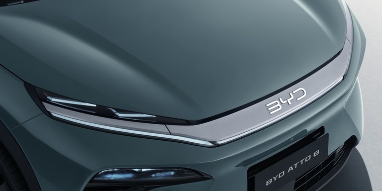 BYD ATTO 8 Қуатты және сенімді бейне
