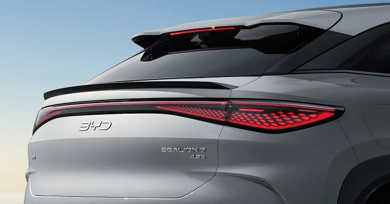 BYD SEALION 7 Задние динамические каплевидные фонари